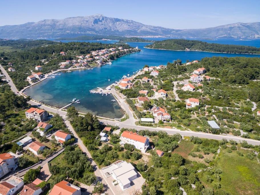 Villa Kora - Luxury Holiday Apartments Lumbarda Exterior photo